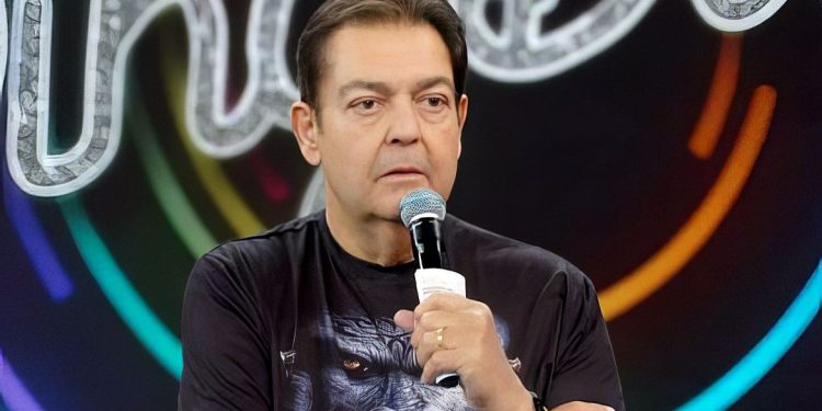 Faustão é extubado e respira sem auxílio de aparelhos