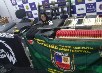 Polícia Militar apreende material de guerra de piratas dos rios em Coari