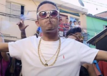 Vídeo: MC Magrinho debocha de facção criminosa e acaba vítima do “tribunal do crime”