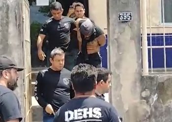 Vídeo: suspeito de matar grávida em Manaus, Gil Monteiro é xingado em Óbidos: ‘vai morrer’