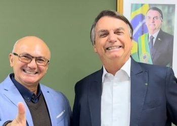 Polícia Federal mira em Menezes como disseminador de fake news de Bolsonaro no Amazonas