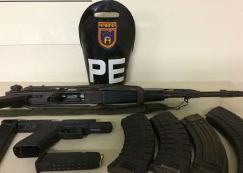 Policial civil ou militar vai ganhar R$ 5 mil para cada fuzil apreendido