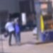 Vídeo: Casal sai no tapa com motorista de ônibus após ele não parar na parada certa
