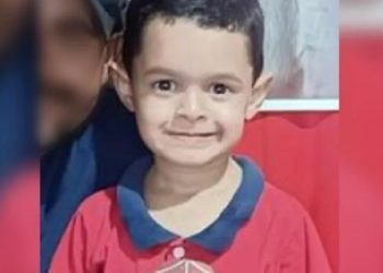 Escorpião escondido no sapato mata menino de 5 anos que se arrumava para ir à escola