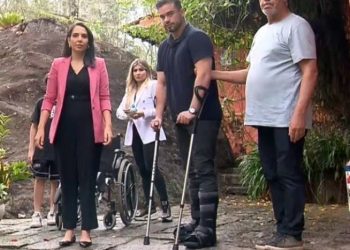 Ator Sidney Sampaio diz que teve crise de pânico quando se jogou por janela de hotel