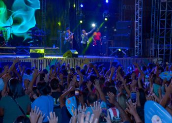 Motorista de app e passageira, vítimas do acidente com carreta, são identificados