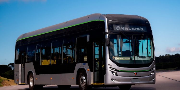 Manaus ganha primeiro ônibus 100% elétrico