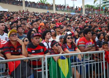 Flamengo e São Paulo terá transmissão ao vivo em dois telões na Ponta Negra