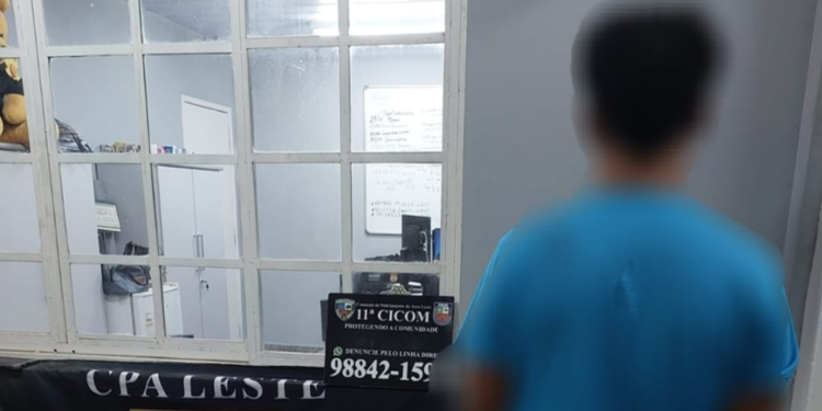 Homem é preso após assediar adolescente que voltava da escola