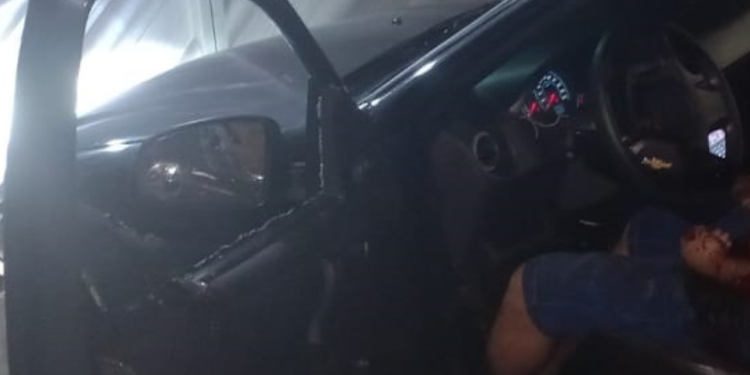 Em Manaus, pistoleiros executam marido e deixam mulher ferida no Cidade Nova