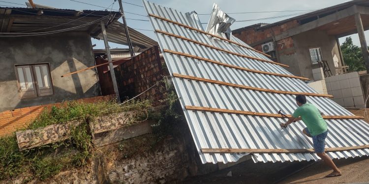 ​Mais de 100 casas ficam destruídas após temporal no Amazonas