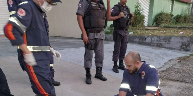 Amarrado, vendado e morto, “Baratinha” é encontrado em calçada do Japiim