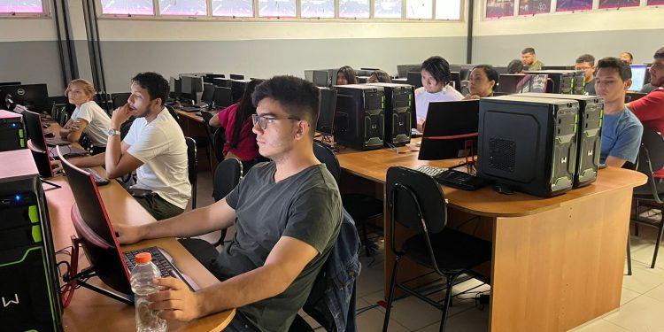 Prefeitura de Manaus oferta 24 vagas para curso de Informática Básica