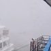 Vídeos mostram barcos e flutuantes arrastados durante temporal em Manaus