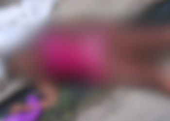Bandidos matam travesti no Cidade de Deus e jogam cadáver na rua