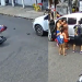 Vídeo: Menino de 5 anos cai em bueiro após moto onde estava ser atropelada em Manaus