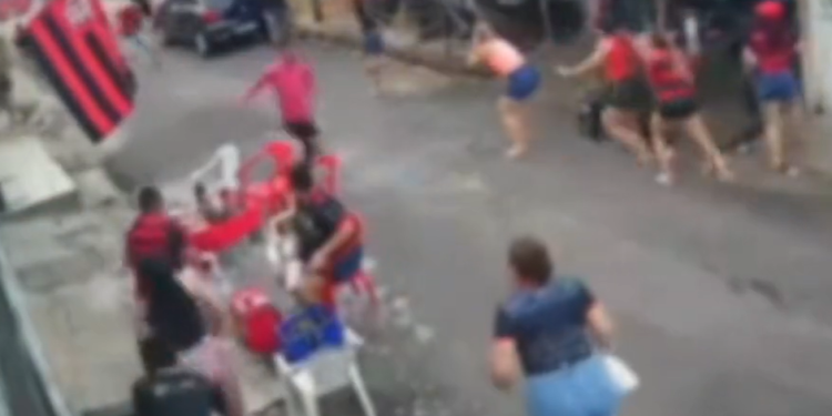 Vídeo: Homens atiram 18 vezes para matar suposto integrante da alta cúpula do CV em Manaus