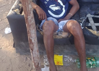 Cena forte: Vulgo ‘Belezura’, terror do Santa Etelvina, leva tiro na cabeça sentado em sofá velho