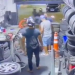 Vídeo: Dupla invade borracharia, mata homem e verdadeiro alvo é baleado na perna
