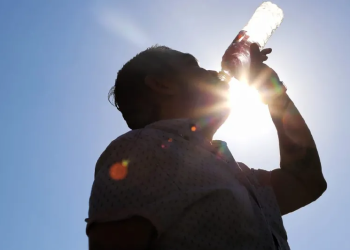 ​Domingo (10) é o segundo dia mais quente do ano após Manaus registrar 37,8°C