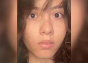 Jovem que saiu para procurar emprego é encontrada carbonizada em terreno