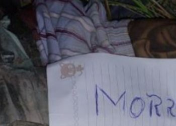 Facção mata traidor em Manaus e deixa recado em cima das nádegas do cadáver