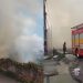 Vídeo mostra fumaça tomando conta da zona oeste de Manaus durante incêndio na Av. Brasil