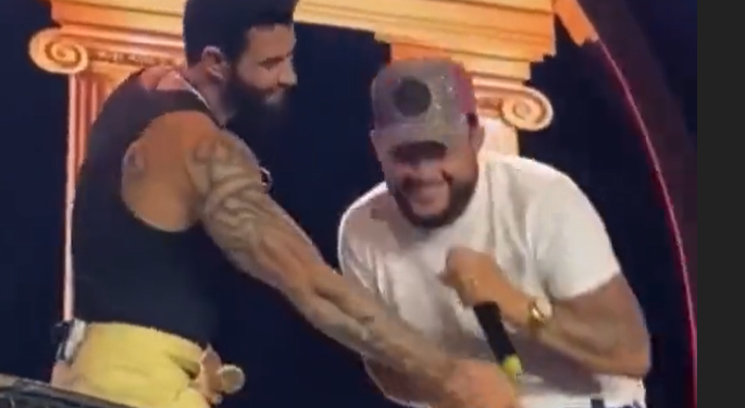 ‘Sem noção’, diz web após Gusttavo Lima pegar com vontade as partes íntimas de cantor