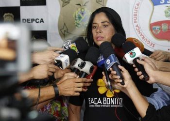 Mulher pede ajuda na polícia em Manaus após irmã tentar matar filho a golpes de terçado