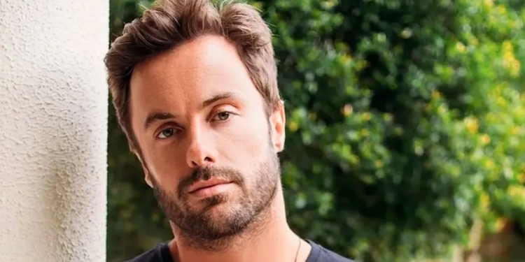 Em estado grave, Kayky Brito passa por cirurgia na bacia e no braço direito