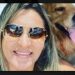 Corretora de imóveis morre enrolada em tapete e caseiro dorme ao lado do cadáver no sofá