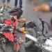 Grave acidente: duas pessoas ficam feridas após colidirem moto na traseira de busão no Tarumã