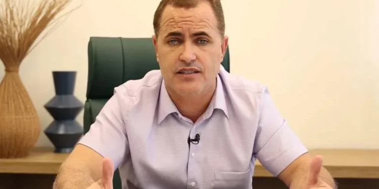Falso profeta que prometia lucro de ‘octilhão’ de reais aos fiéis da igreja é preso