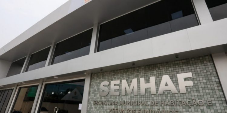 Prefeitura de Manaus abre cadastro para quem quer concorrer a 17 mil casas