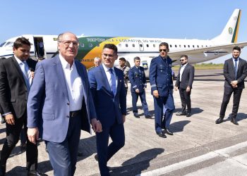 Alckmin e ministros vão a Manaus discutir medidas contra seca extrema