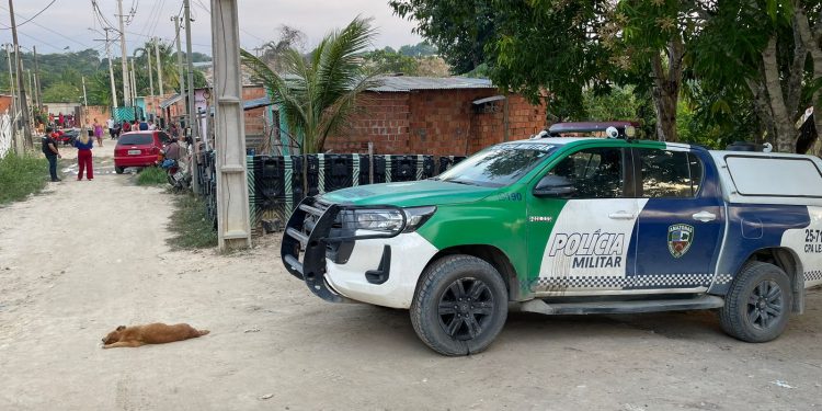 Homem é morto após ter casa invadida no Jorge Teixeira