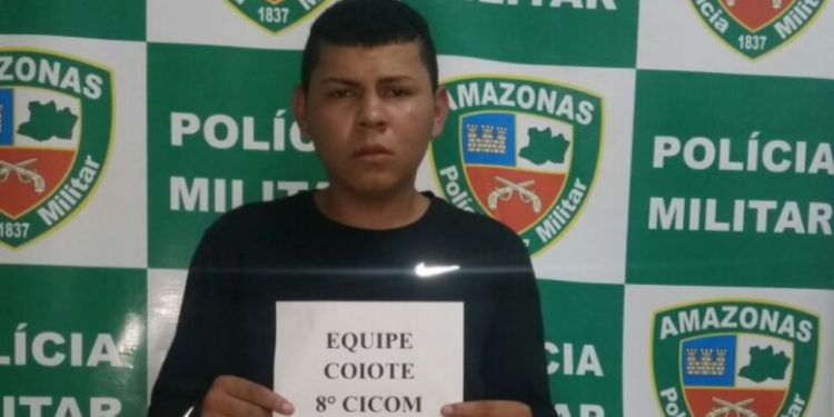 Na Compensa, mulher pula de laje para fugir das agressões do ex-marido