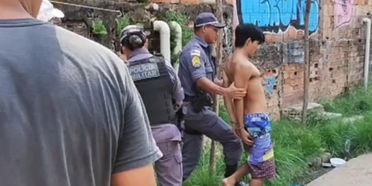 Tio perfura coração, pulmão e fígado de sobrinho de 1 ano na facada