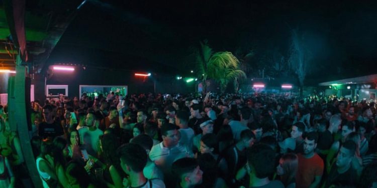 Moradores do Parque das Laranjeiras denunciam ‘inferno’ provocado pela casa de shows K4 Lounge