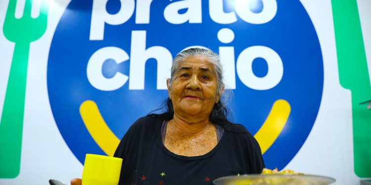 Com seca castigando municípios, refeições do Prato Cheio passam a ser gratuitas