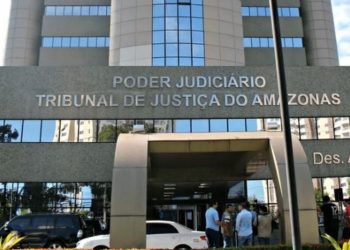 Queda de elevador no TJAM deixa sete feridos; equipamento caiu até o subsolo