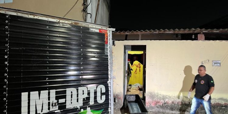 Homem é esfaqueado até a morte em laboratório de drogas da zona Norte