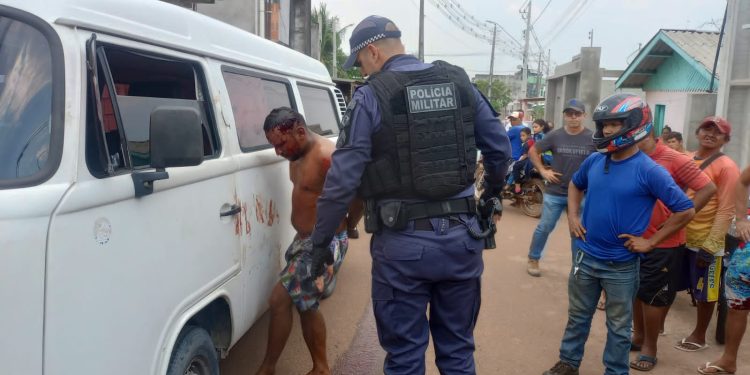 Ladrão é espancado após furtar Kombi em condomínio e ser encontrado em Manacapuru