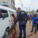Ladrão é espancado após furtar Kombi em condomínio e ser encontrado em Manacapuru