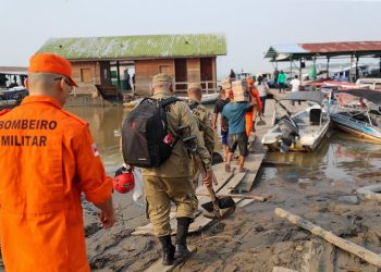Amazonas entra em mais uma semana de emergência ambiental