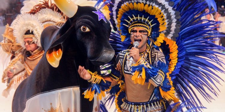 Boi Caprichoso festeja 110 anos no Marujada Fest, em Manaus