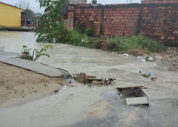 Prefeitura registra seis ocorrências devido chuva deste domingo em Manaus