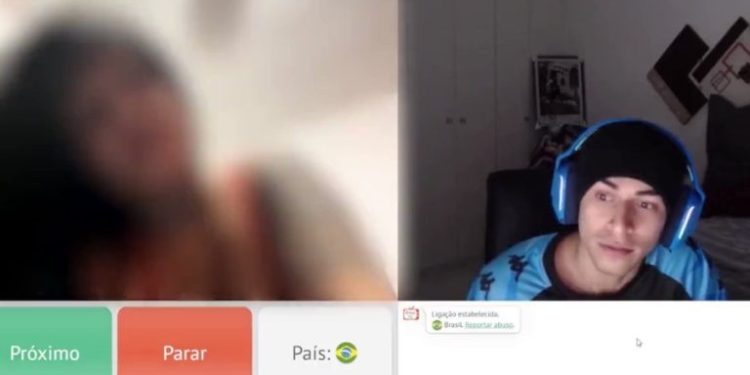 +18: Mulher dá rapidinha durante live ao vivo de streamer Mucalol e vídeo viraliza