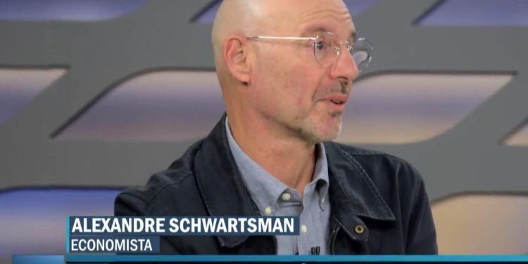 Schwartsman diz que seca afeta economia “porque existe uma aberração chamada Zona Franca de Manaus”