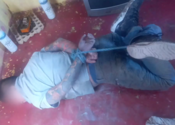 Com a perna quebrada e amarrado, suposto ‘Jack’ alvo do Tribunal do Crime em Manaus é resgatado